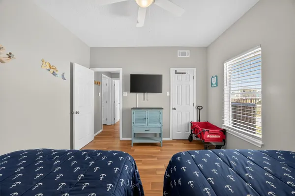 $950,000 | 206 Starfish Street, Surfside Beach, TX 77541