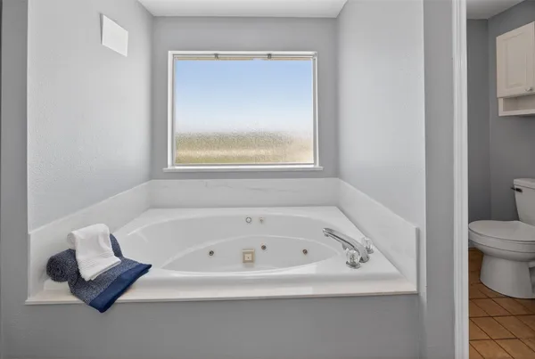 $950,000 | 206 Starfish Street, Surfside Beach, TX 77541