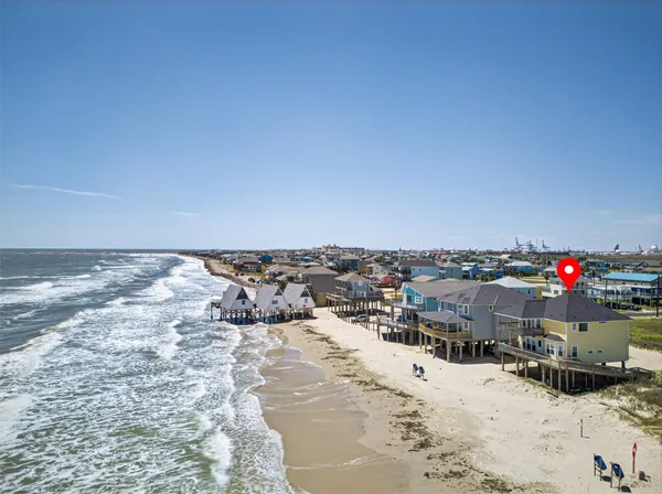 $950,000 | 206 Starfish Street, Surfside Beach, TX 77541