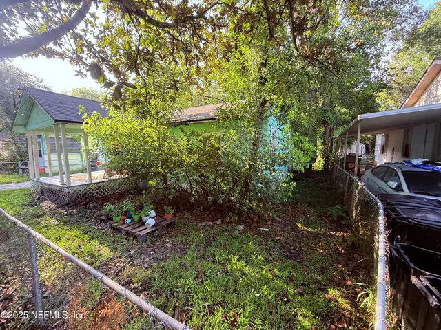 a view of yard from deck