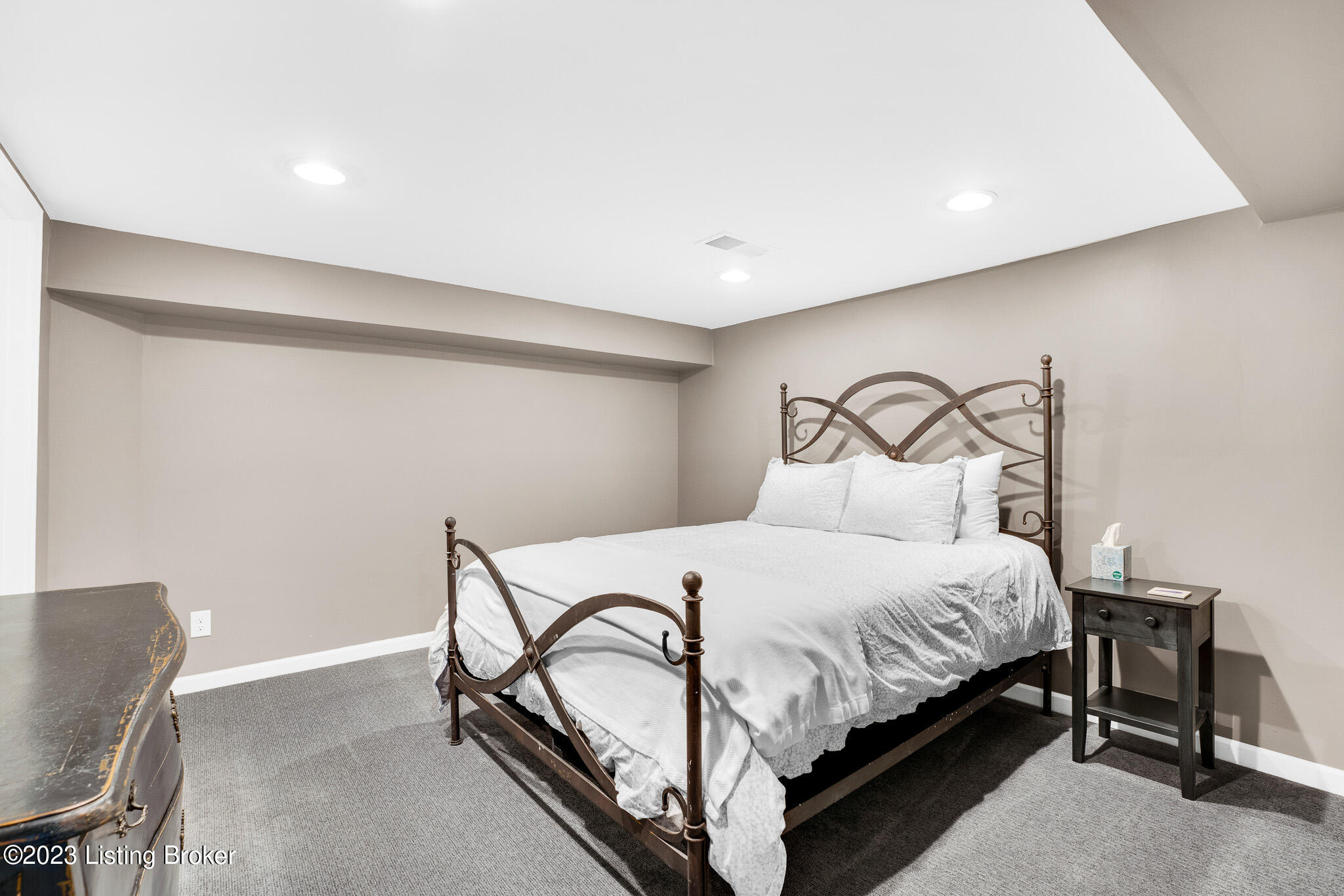 6604 Tottenham Road Louisville, KY 40207 - Photo 40 of 60 DSC02753