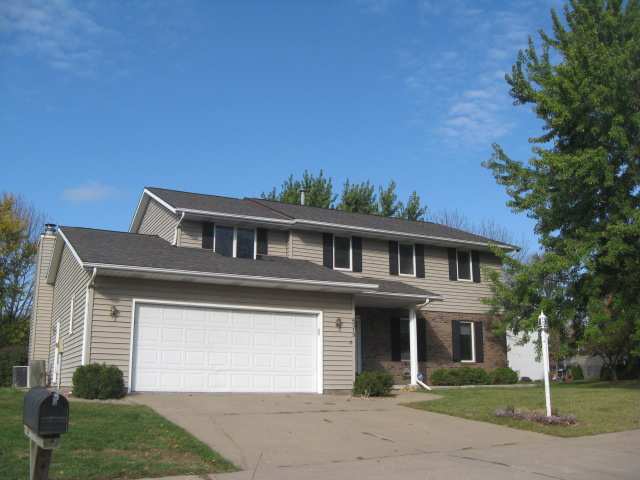 6519 North Camelot Road Peoria, IL 61615 - Photo 1 of 7 Gallery Image 1