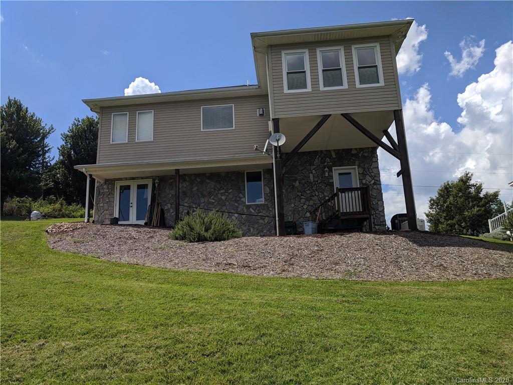 4228 Rocky Road Valdese, NC 28690 - Photo 3 of 23 Gallery Image 3