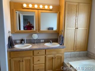 4228 Rocky Road Valdese, NC 28690 - Photo 10 of 23 Gallery Image 10