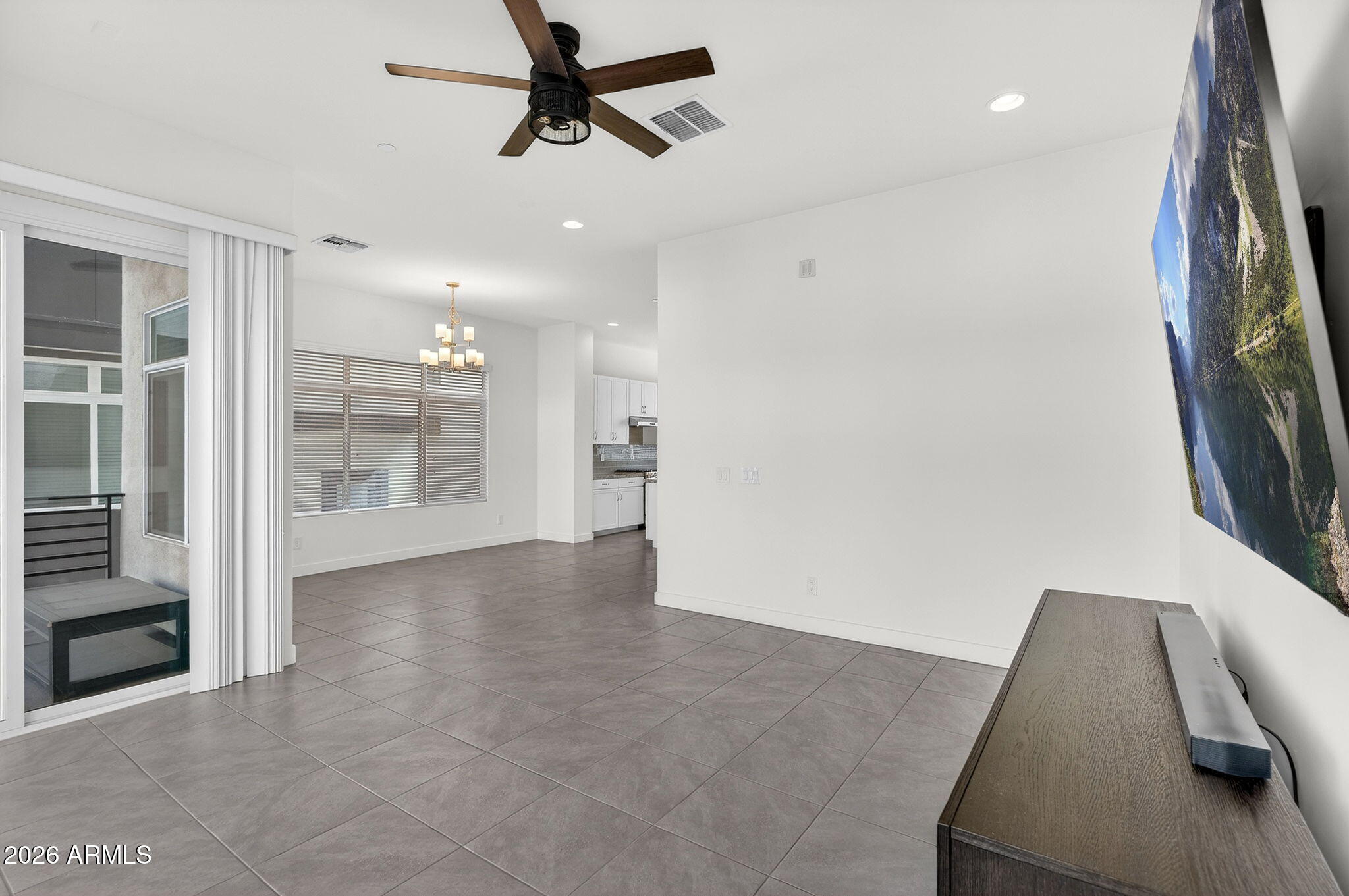 6850 East McDowell Road, Unit 14 Scottsdale, AZ 85257 - Photo 18 of 48 Living Room