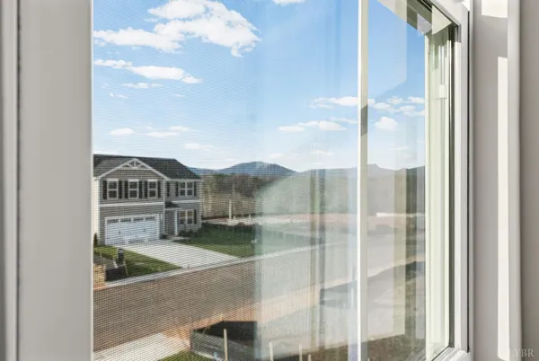 $319,000 | 1184 Crossing Court, Bedford, VA 24523