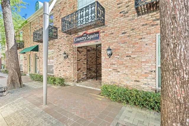 $1,500 | 2503 McCue Road, Unit 10, Houston, TX 77056