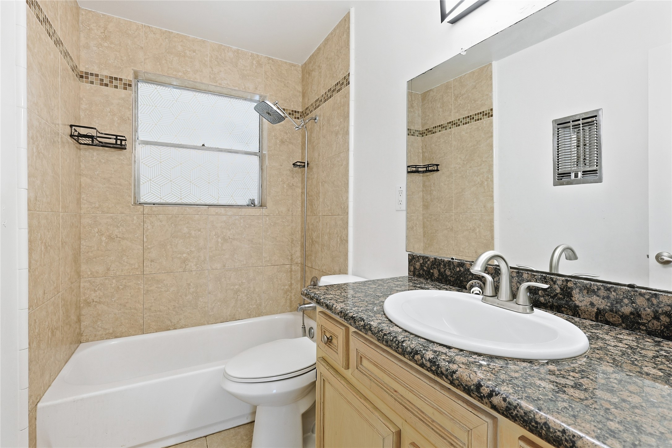 2503 McCue Road, Unit 10 Houston, TX 77056 - Photo 15 of 20 Full Bath