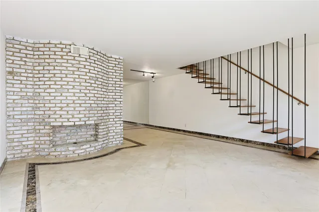 $1,500 | 2503 McCue Road, Unit 10, Houston, TX 77056