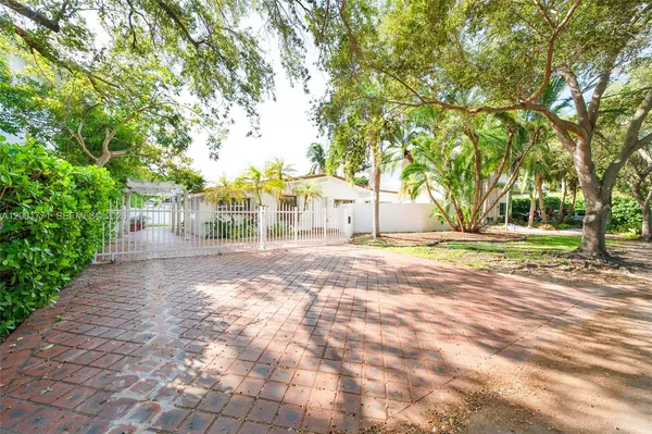 $10,500 | 230 Cranwood Drive, Key Biscayne, FL 33149
