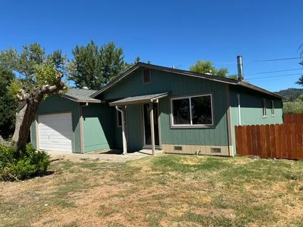 $250,000 | 21 3rd Avenue, Lewiston, CA 96052