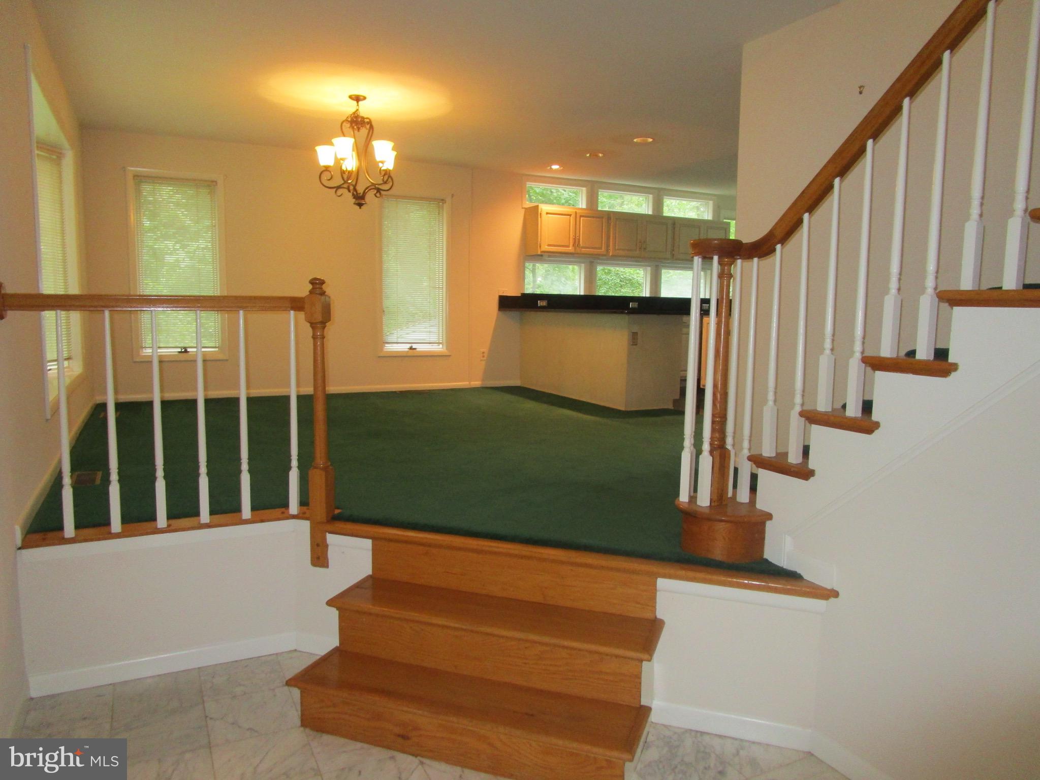 1581 Comanche Road Arnold, MD 21012 - Photo 12 of 18 Entry