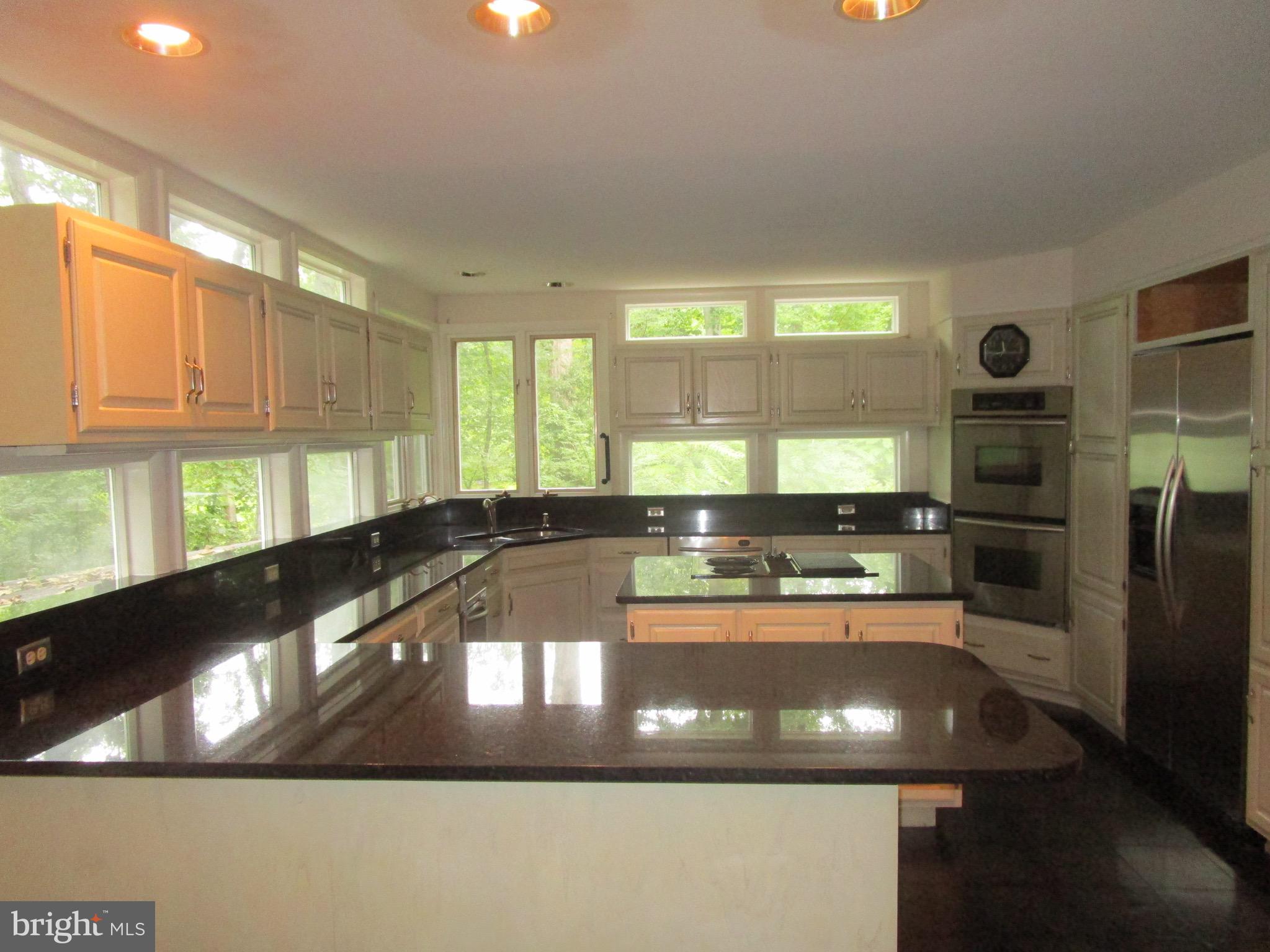 1581 Comanche Road Arnold, MD 21012 - Photo 14 of 18 Kitchen