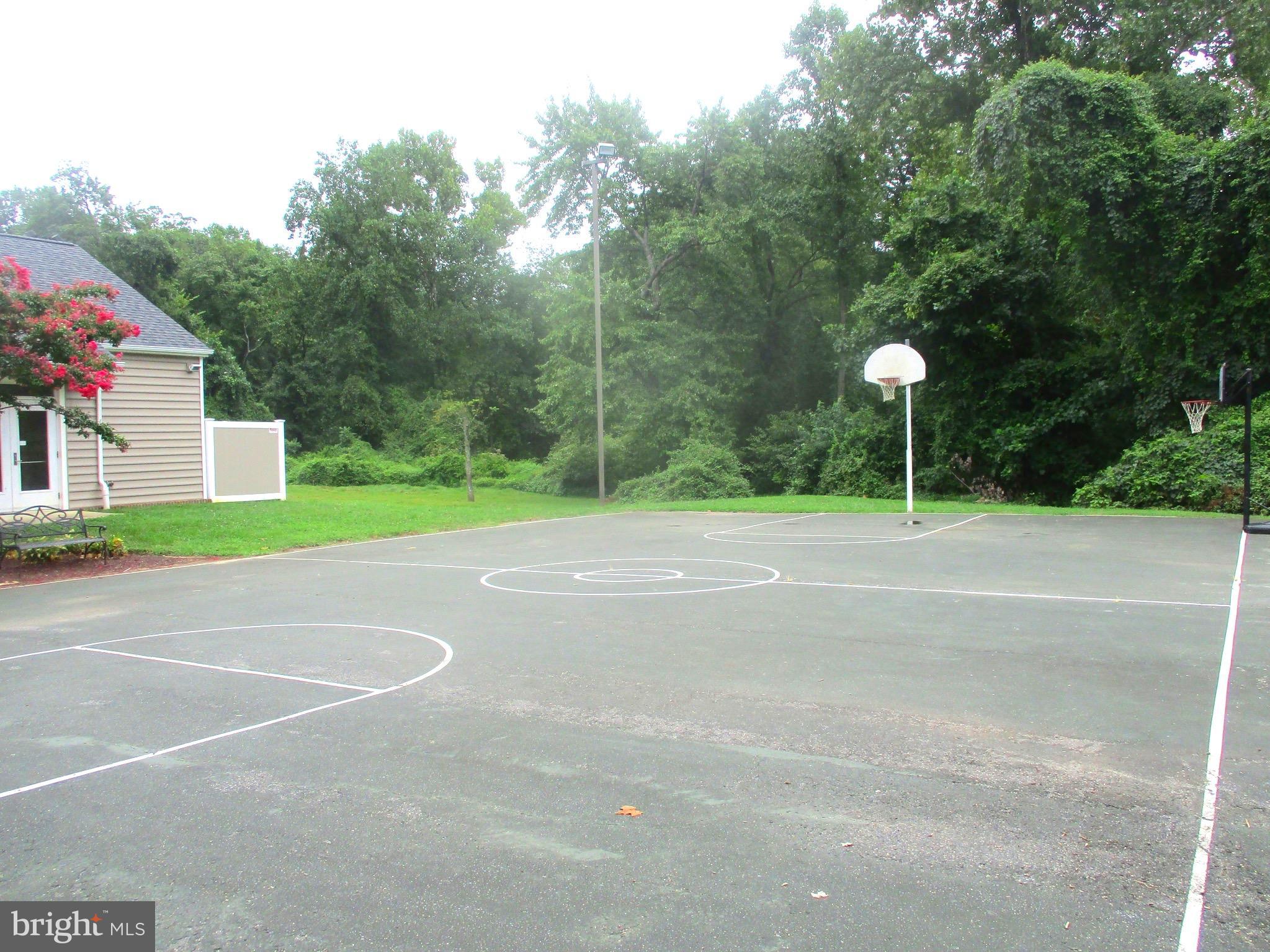 1581 Comanche Road Arnold, MD 21012 - Photo 10 of 18 Community Basketball