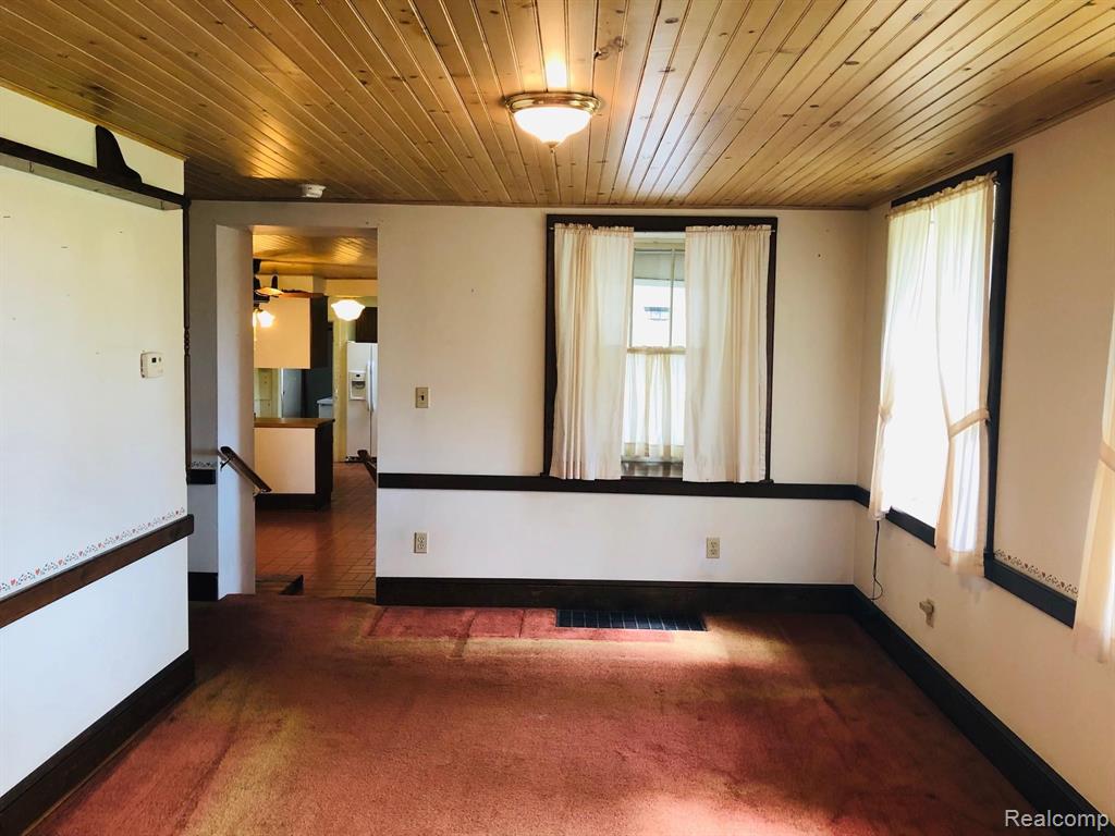 9015 Finzel Road Carleton, MI 48117 - Photo 19 of 40