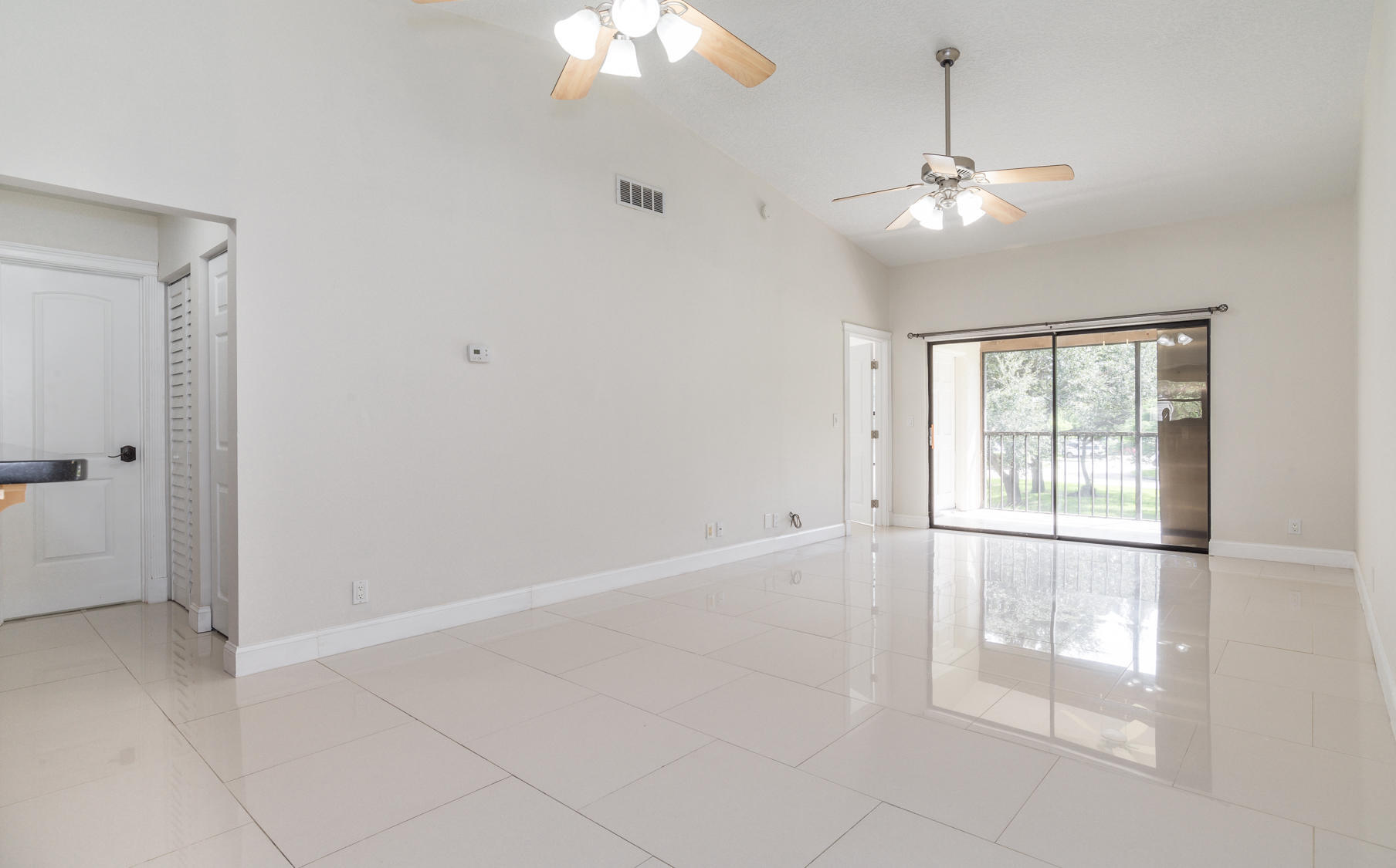 3129 Millwood Terrace, Unit 2340 Boca Raton, FL 33431 - Photo 6 of 23 06-DSC_3811-Juan_D_Guerrero