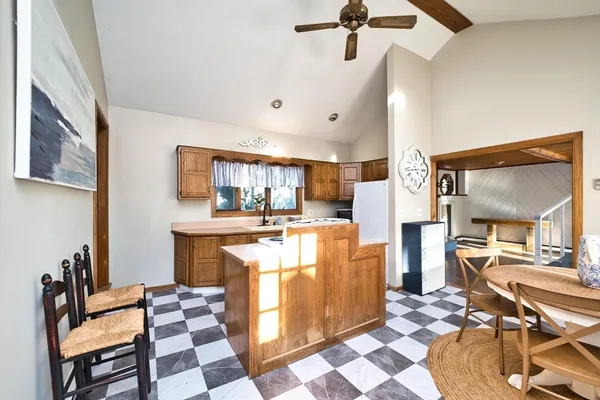 $479,000 | 2 Oneil Road, Somerset, MA 02725