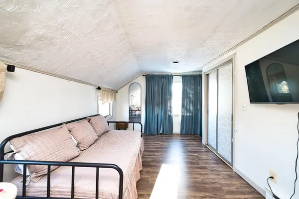 $479,000 | 2 Oneil Road, Somerset, MA 02725