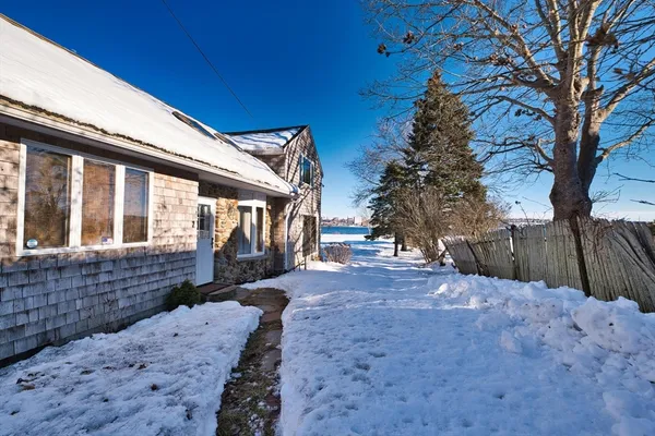 $479,000 | 2 Oneil Road, Somerset, MA 02725