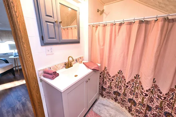 $479,000 | 2 Oneil Road, Somerset, MA 02725