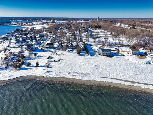 $479,000 | 2 Oneil Road, Somerset, MA 02725