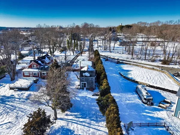 $479,000 | 2 Oneil Road, Somerset, MA 02725