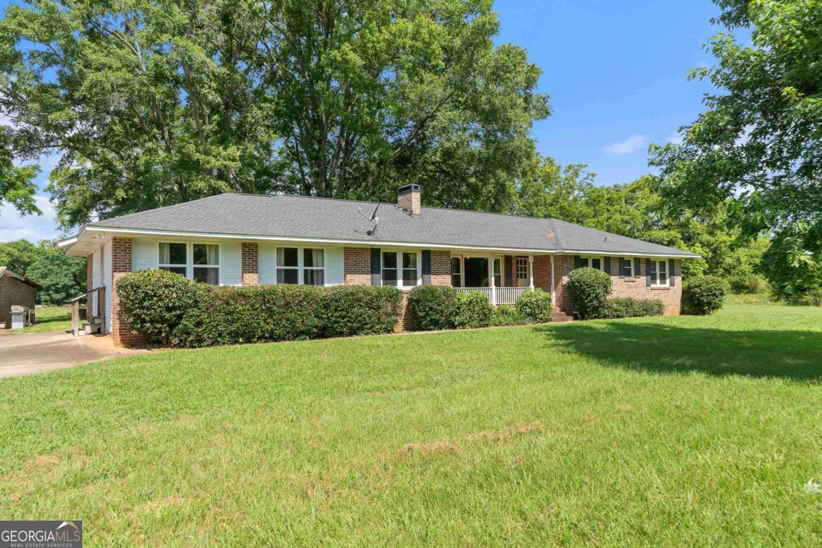 342 Dennis Station Road Southwest Eatonton, GA 31024 - Photo 3 of 43