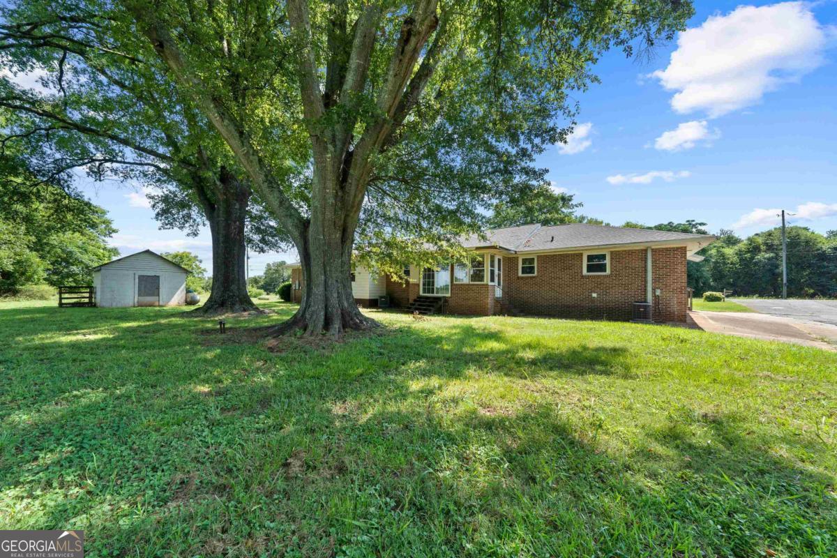 342 Dennis Station Road Southwest Eatonton, GA 31024 - Photo 39 of 43