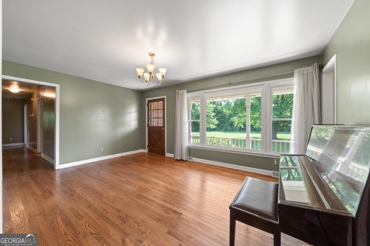 342 Dennis Station Road Southwest Eatonton, GA 31024 - Photo 10 of 43