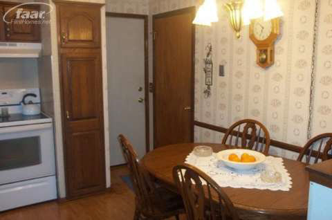 1099 Stonehenge Road Flint, MI 48532 - Photo 10 of 26 20345508-9.JPG