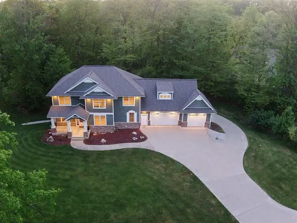 $995,000 | 7117 Anchorage Court, Caledonia, MI 49316