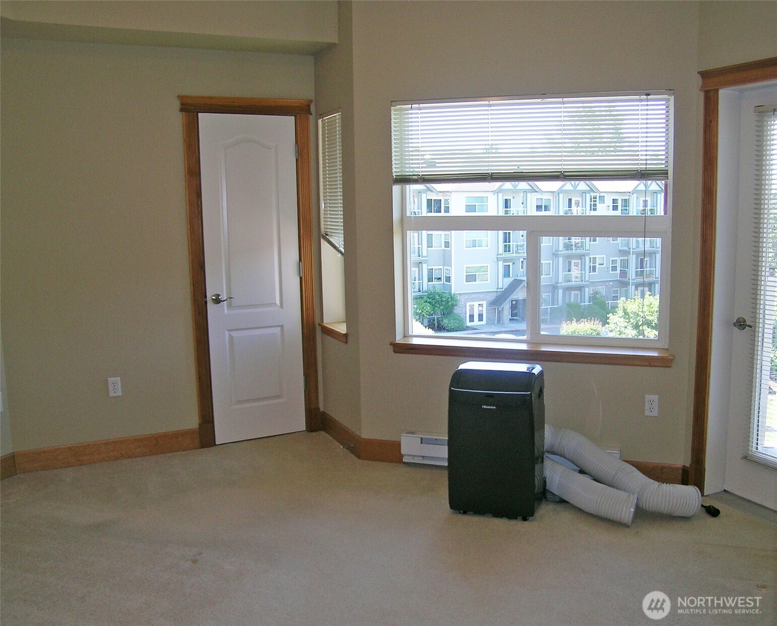255 West Bakerview Road, Unit 401 Bellingham, WA 98226 - Photo 6 of 23