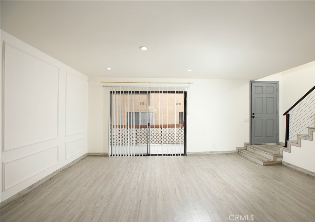 10214 Samoa Avenue, Unit 25 Tujunga, CA 91042 - Photo 4 of 20