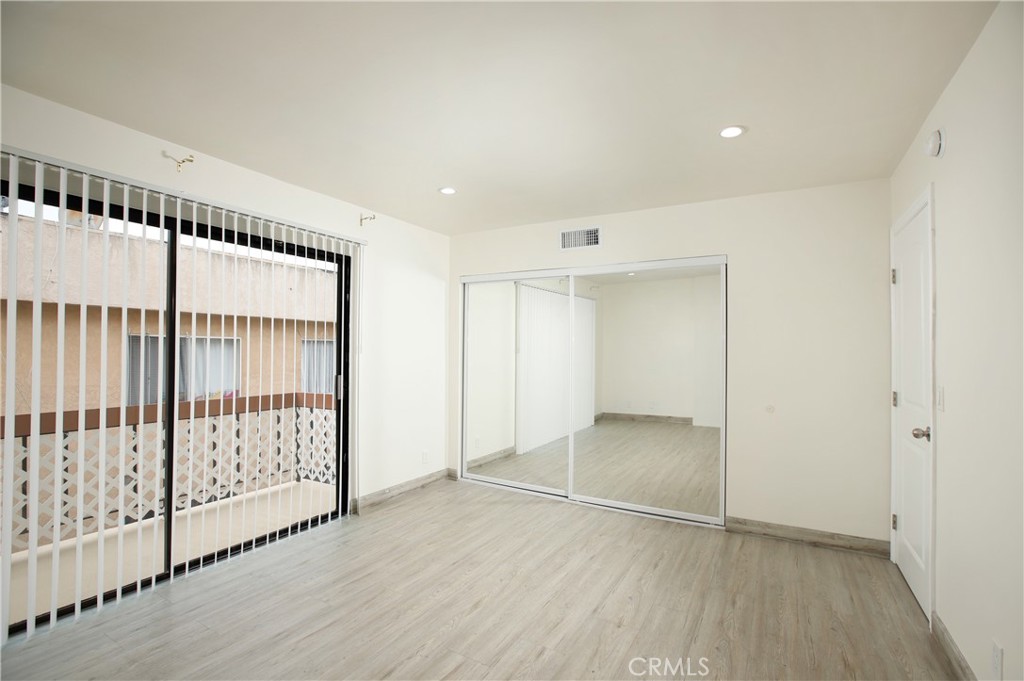 10214 Samoa Avenue, Unit 25 Tujunga, CA 91042 - Photo 9 of 20