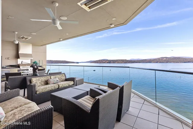 $5,200,000 | 2022 South Island Green Drive, Coeur D'Alene, ID 83814