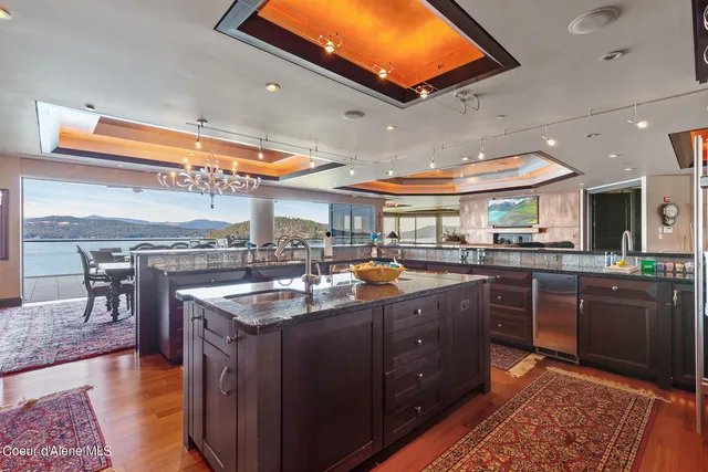 $5,200,000 | 2022 South Island Green Drive, Coeur D'Alene, ID 83814