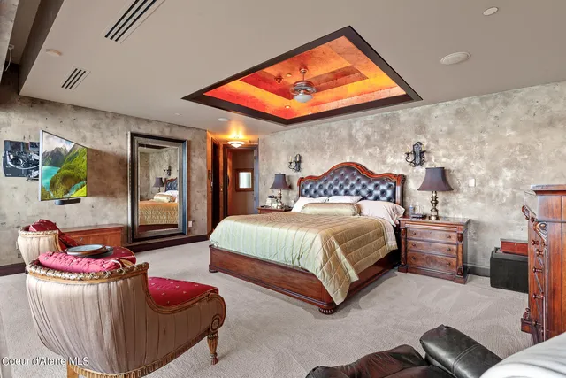 $5,200,000 | 2022 South Island Green Drive, Coeur D'Alene, ID 83814