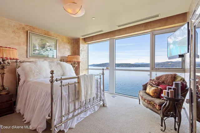 $5,200,000 | 2022 South Island Green Drive, Coeur D'Alene, ID 83814