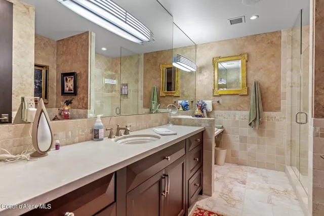 $5,200,000 | 2022 South Island Green Drive, Coeur D'Alene, ID 83814