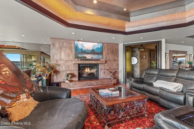 $5,200,000 | 2022 South Island Green Drive, Coeur D'Alene, ID 83814