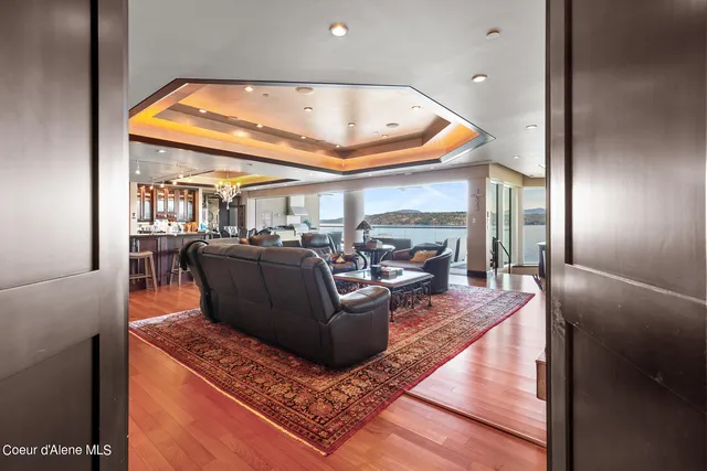 $5,200,000 | 2022 South Island Green Drive, Coeur D'Alene, ID 83814