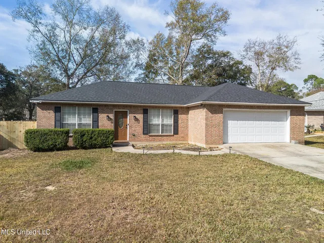 $250,000 | 7832 Hilo Place, Diamondhead, MS 39525