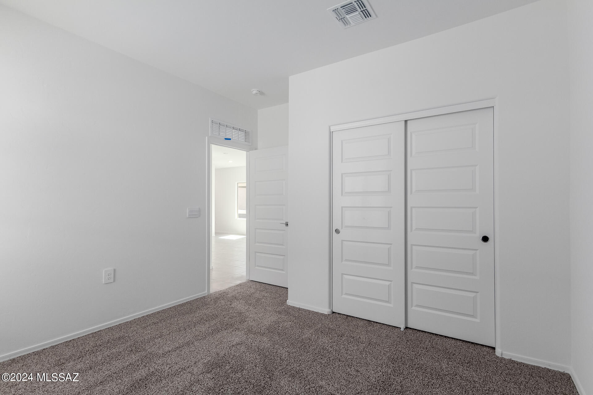 9970 North Cascalote Lane Marana, AZ 85653 - Photo 25 of 47 Diana H30D Model Interior H30D* Photos/Digital Renderings are of a Diana home, from another location and are for illustration purposes only. Interior packages, exterior elevation, color, and structural options may vary. Home is under construction. Furnishings and decorative items not included with home purchase. *