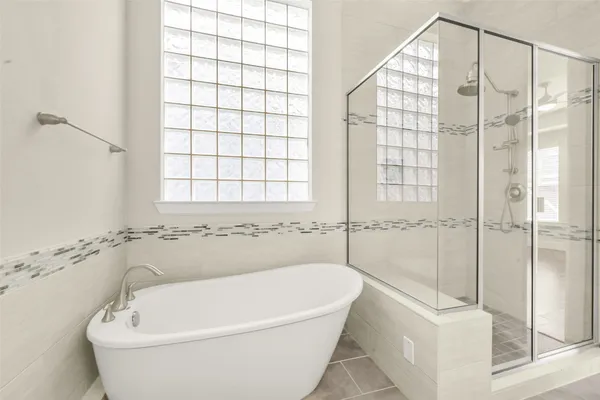 $554,900 | 734 North Shepherd Drive, Houston, TX 77007