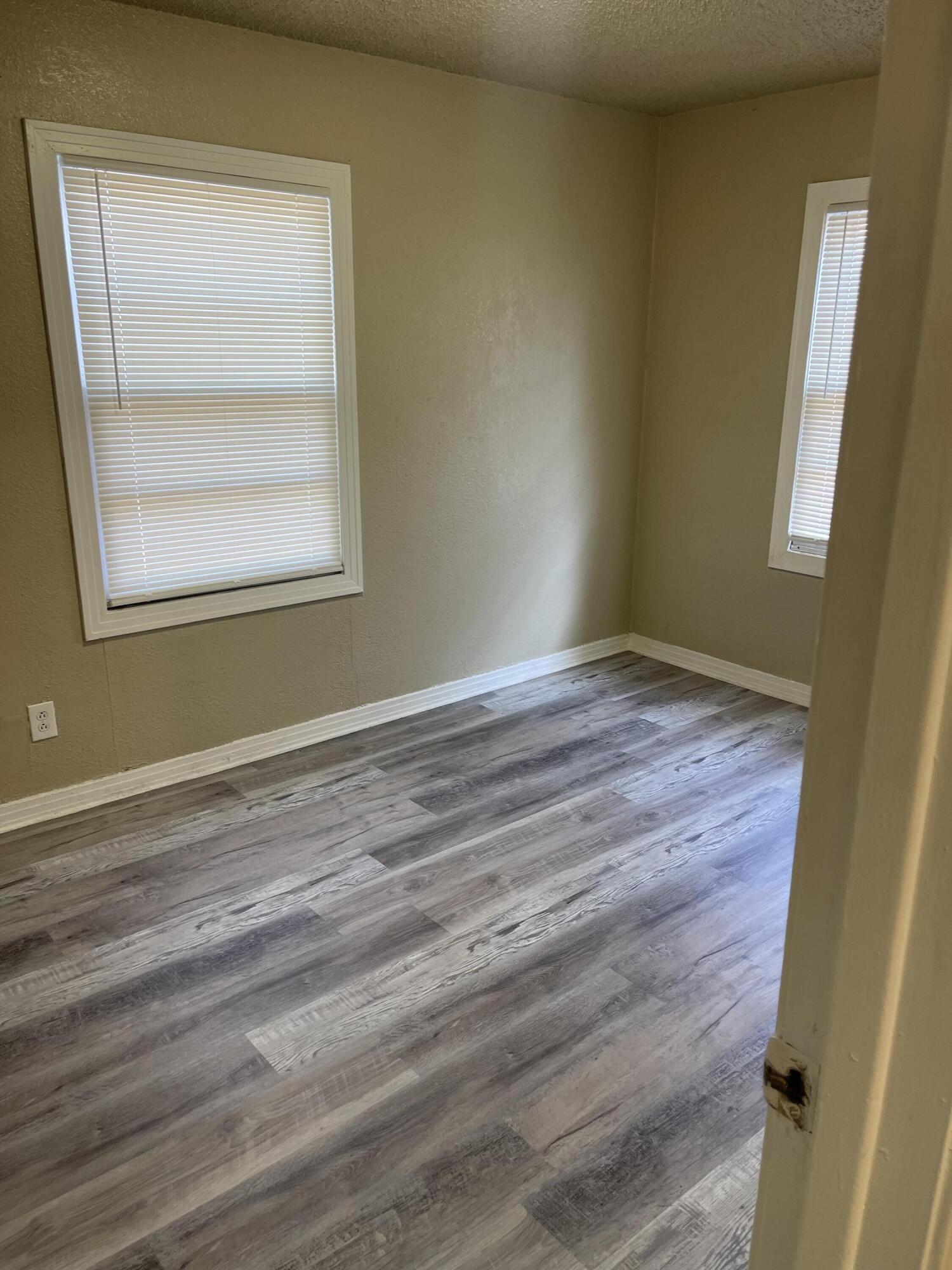 2310 38th Street Lubbock, TX 79412 - Photo 13 of 21 6