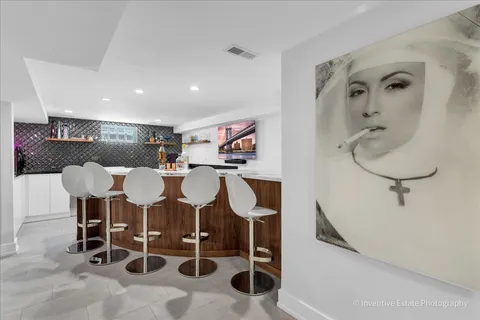 $1,500,000 | 305 Clinton Avenue, Elmhurst, IL 60126