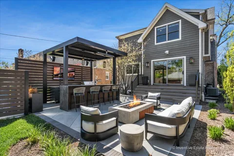 $1,500,000 | 305 Clinton Avenue, Elmhurst, IL 60126