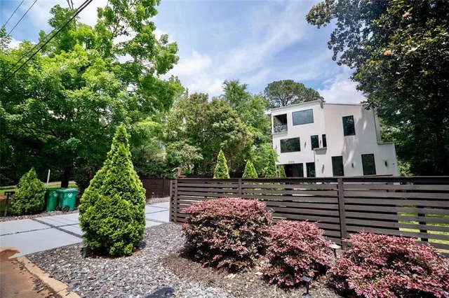 $1,300,000 | 1099 Vista Trail Northeast, Atlanta, GA 30324