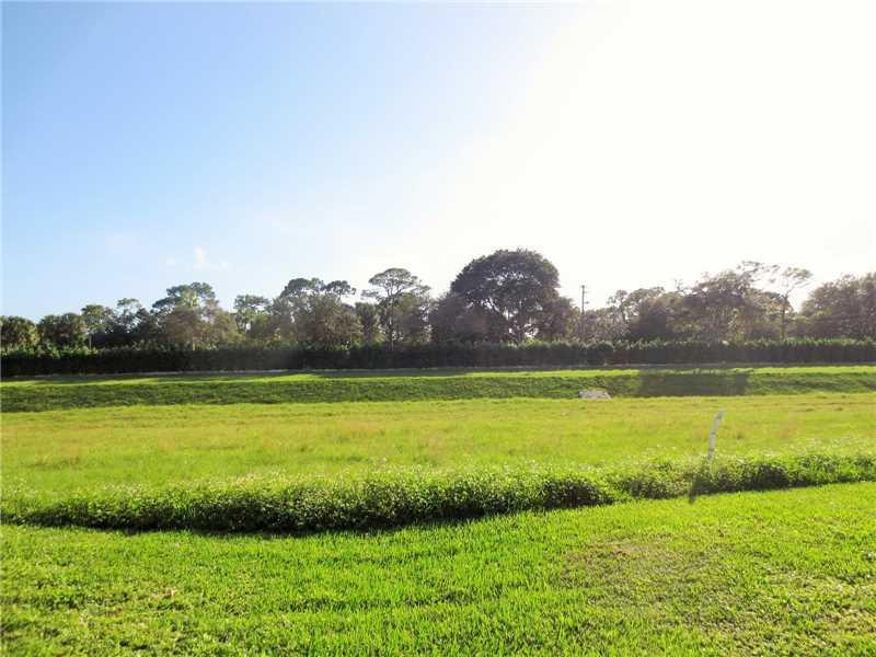 8402 Summer Field Place Boca Raton, FL 33433 - Photo 8 of 16 View. Back View From Patio