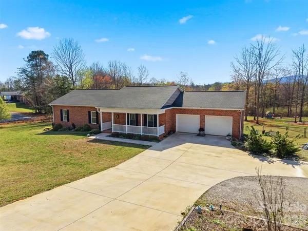 $525,000 | 976 Amherst Road, Morganton, NC 28655
